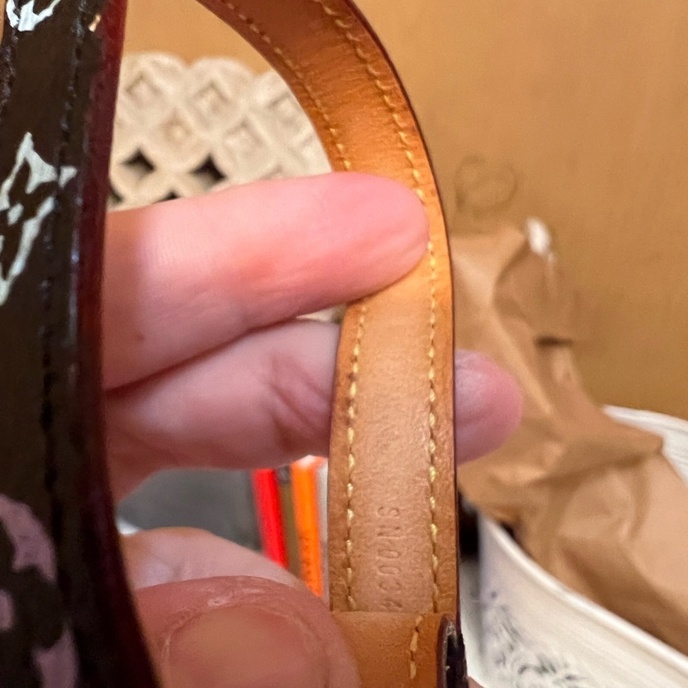 LOUIS VUITTON 
Monogram Multicolor Phone Strap Black​​ - Picture 3 of 4